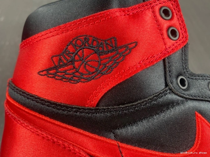 1 Satin FD4810-061 Jordan High Air OG WMNS Bred 0810